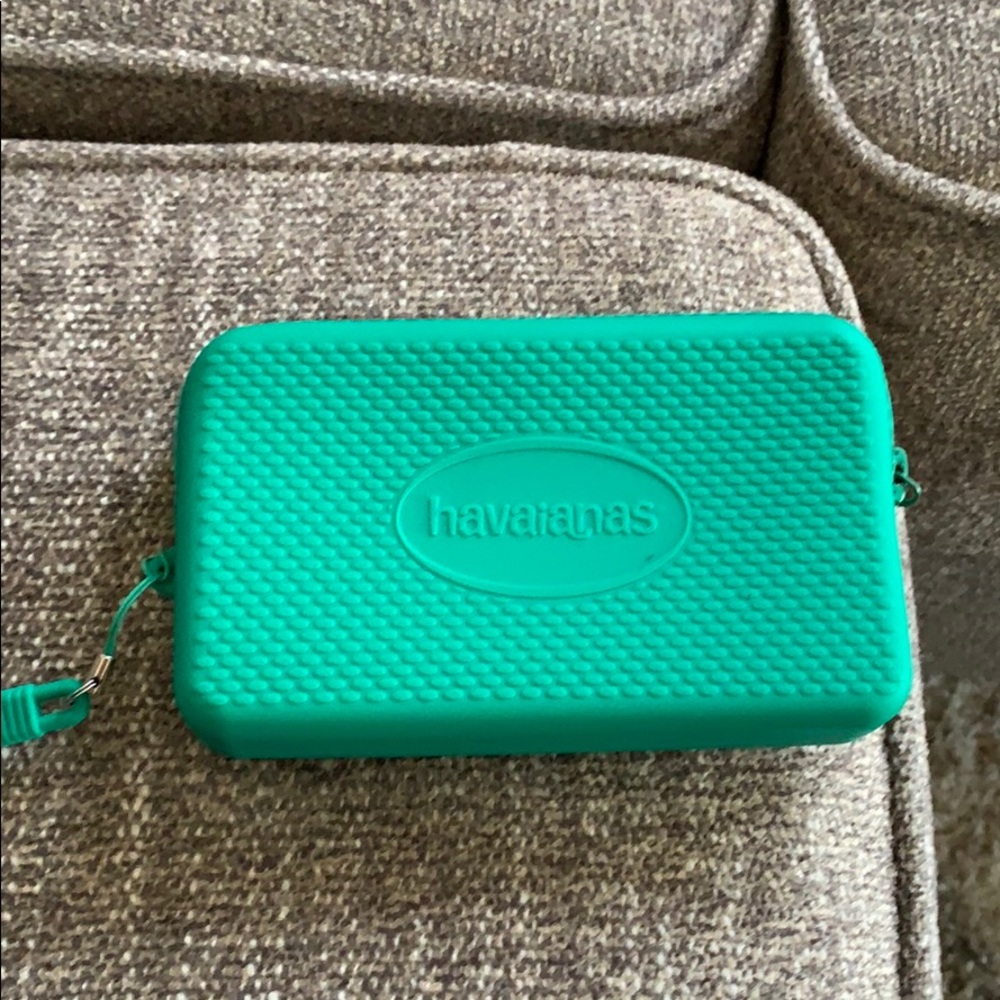 Havaianas waterproof wallet/wristlet